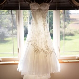 Wedding gown
